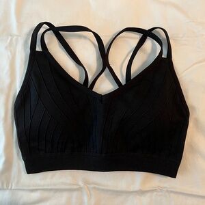 Fabletics black ribbed sports bra - S